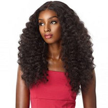 Load image into Gallery viewer, Center part lace front 18&quot; wig
